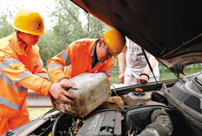 新乡剑阁道路救援